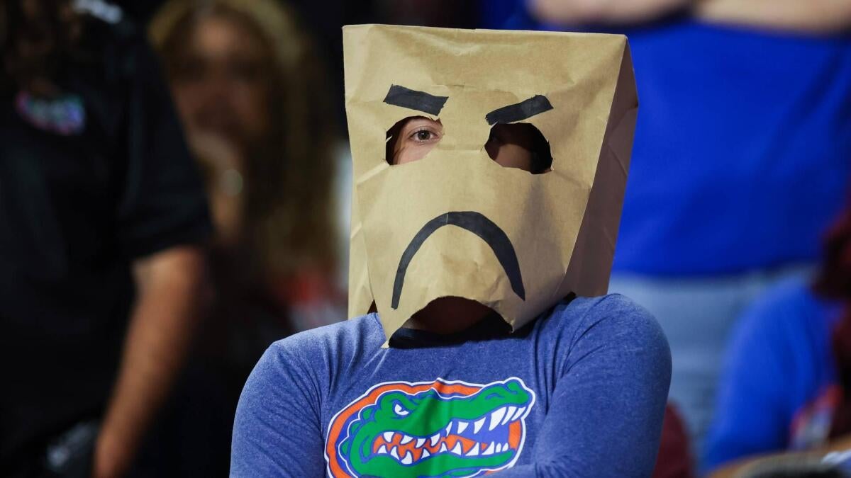 Bottom 25 college football rankings: Florida nears rock bottom, UMass flirts with 0-12