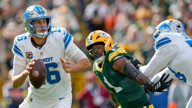 Detroit Lions v Green Bay Packers