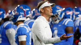 Lane Kiffin: Mississippi State fans broke into Ole Miss locker room, stole QB Trinidad Chambliss' jersey