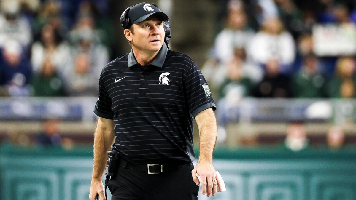 Michigan State fires Jonathan Smith: Spartans oust coach, Pat Fitzgerald emerges as target for replacement