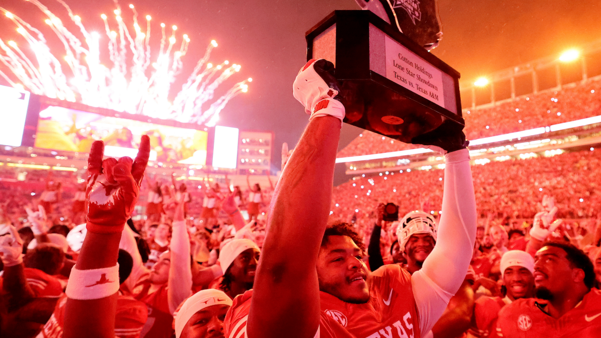 Texas rises in Week 15 Coaches Poll Top 25; how far did Aggies fall?