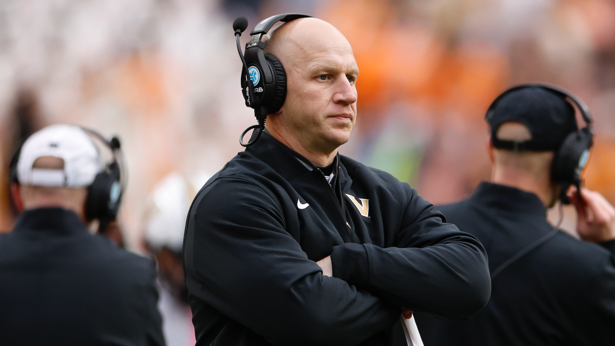Clark Lea says there’s ‘bias’ towards Vanderbilt in CFP Rankings, and he is proper