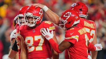 travis-kelce-kansas-city-chiefs-imagn-images.jpg