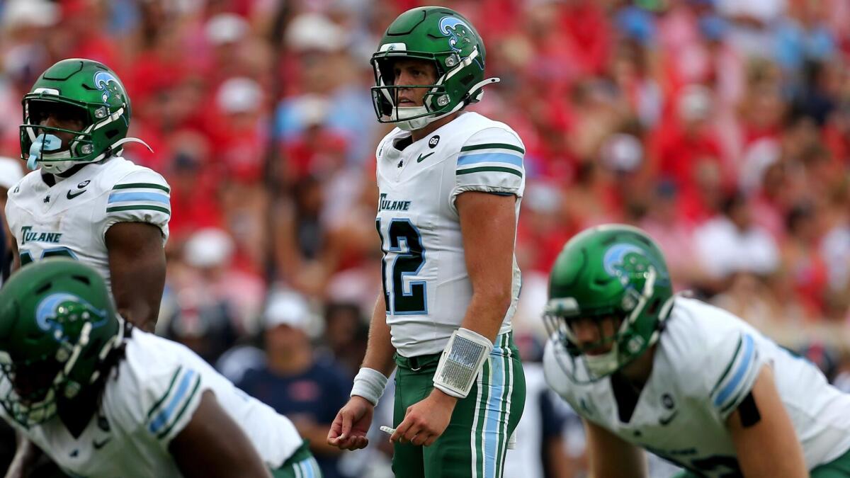 SportsLine's free picks for Conference championship games Friday