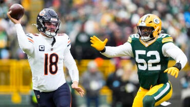 Chicago Bears v Green Bay Packers