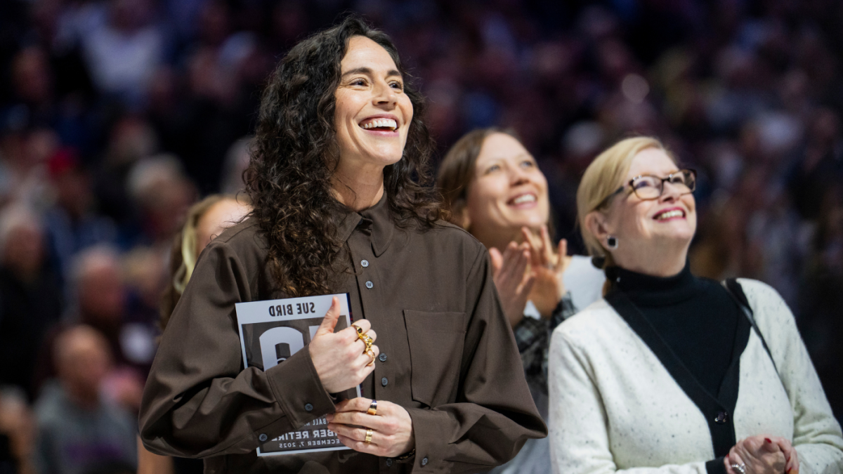 UConn retires Sue Chicken’s No. 10 jersey in emotional ceremony at Gampel Pavilion