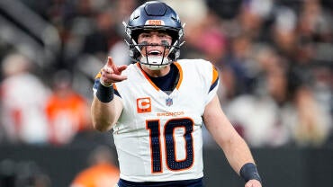 Denver Broncos v Las Vegas Raiders - NFL 2025