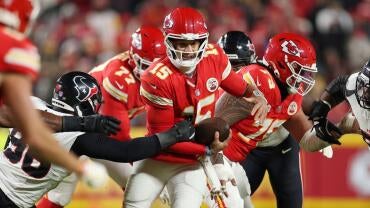 patrick-mahomes-chiefs-texans.jpg