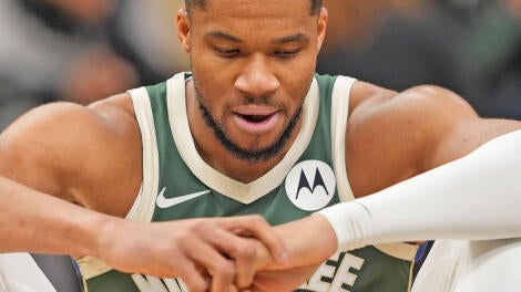 getty-giannis-antetokounmpo-bucks.jpg