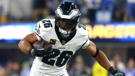 Philadelphia Eagles v Los Angeles Chargers - NFL 2025