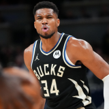 giannis-reacts-getty-1.png