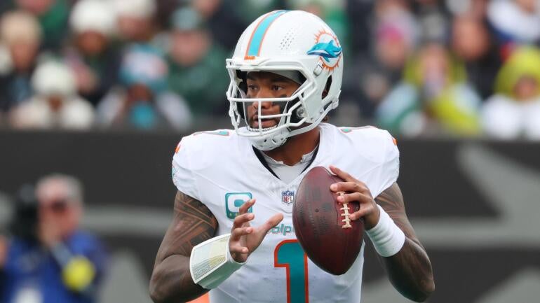 tua-tagovailoa-miami-dolphins