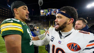 Chicago Bears v Green Bay Packers - NFL 2025