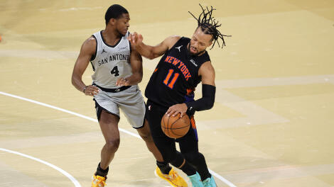 San Antonio Spurs v New York Knicks: Emirates NBA Cup - Championship