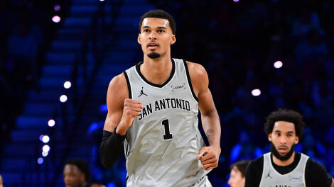 San Antonio Spurs v New York Knicks: Emirates NBA Cup - Final