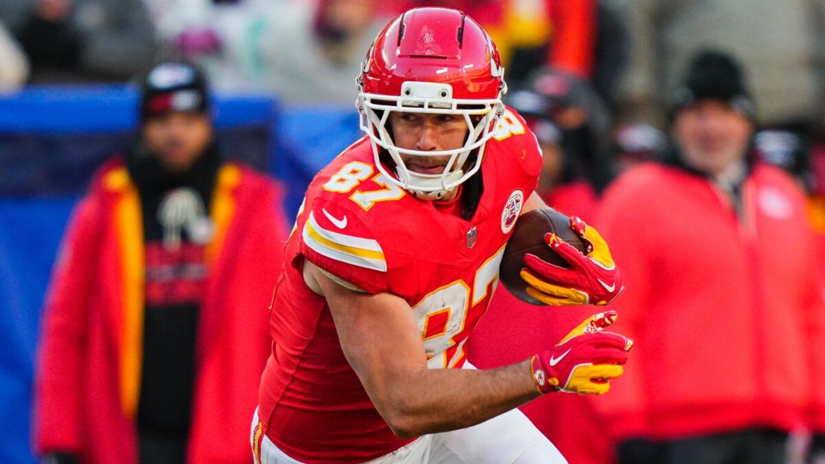 Chiefs vs. Titans prediction: In wake of Patrick Mahomes injury, Tennessee could catch Kansas City off guard