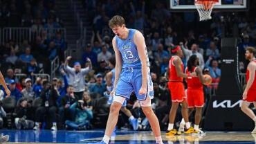 COLLEGE BASKETBALL: DEC 20 CBS Sports Classic North Carolina vs Ohio State