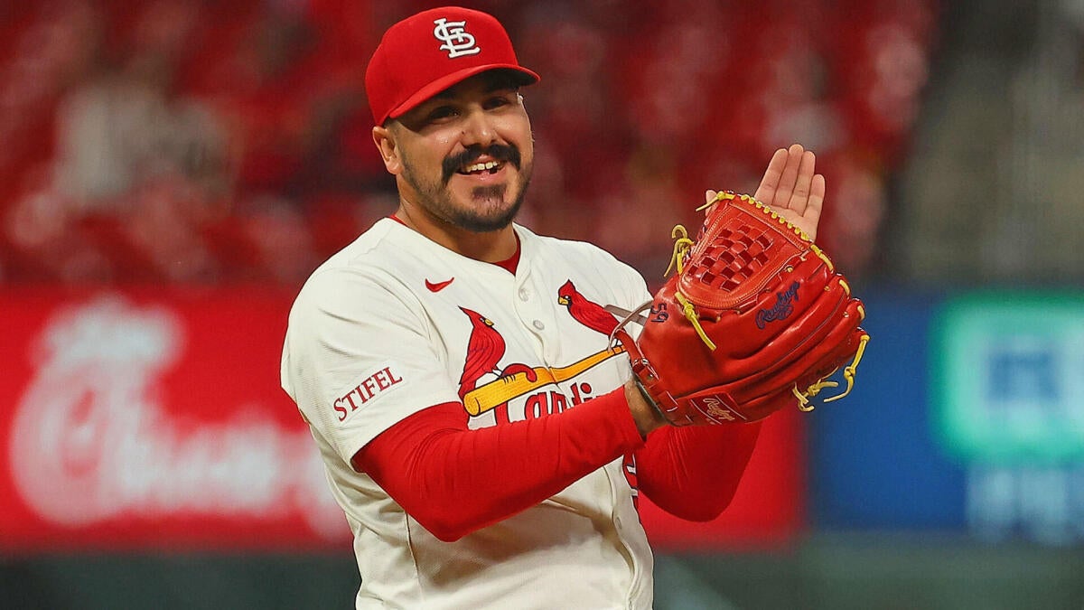 MLB rumors: Phillies pursuing trade options at catcher; Orioles interested in Cardinals' lefty reliever