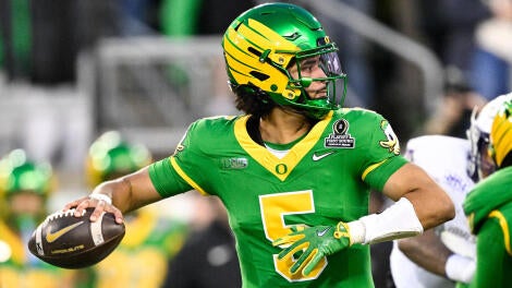NCAA Football: CFP National Playoff First Round-Game 4-James Madison at Oregon