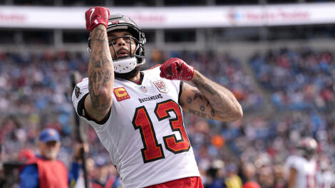 NFL: Tampa Bay Buccaneers at Carolina Panthers