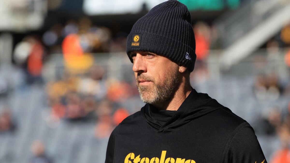 Why Bears Fans Are Rooting For Longtime Rival Aaron Rodgers On Sunday 