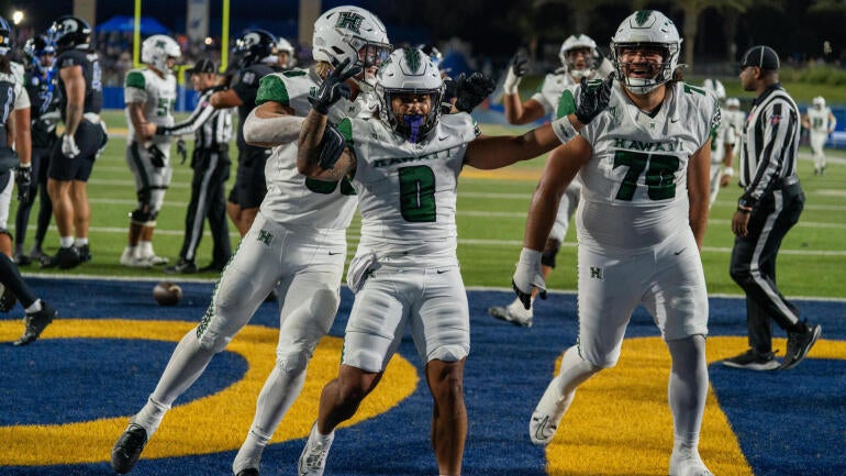 hawaii-football.jpg
