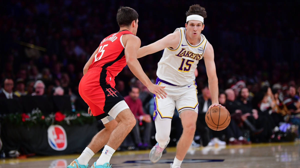 Austin Reaves injury update: Lakers star guard (calf) out at least four weeks, per report