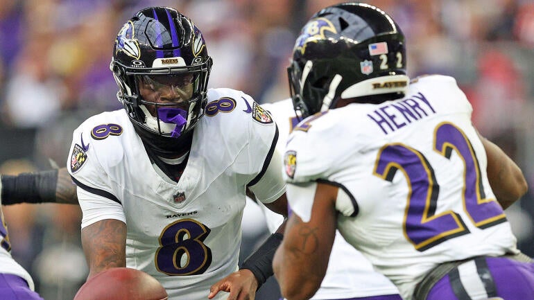 getty-lamar-jackson-derrick-henry-ravens.jpg