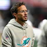 mike-mcdaniel-dolphins.jpg
