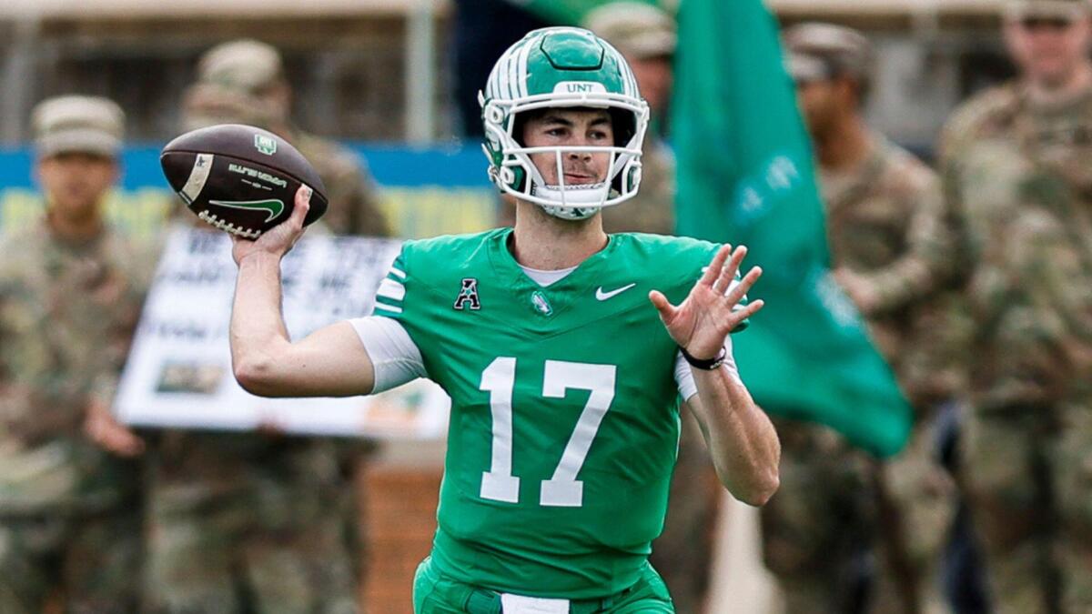 Drew Mestemaker Transfers to Oklahoma State, Joins Eric Morris After Record Season