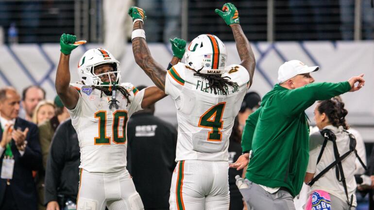 COLLEGE FOOTBALL: DEC 31 College Football Playoff Quarterfinal at the Goodyear Cotton Bowl Classic Miami vs Ohio State