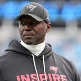 Tampa Bay Buccaneers v Carolina Panthers - NFL 2025