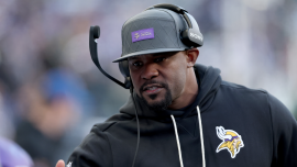 Ravens plan to interview Brian Flores: Why the respected DC has only one request so far