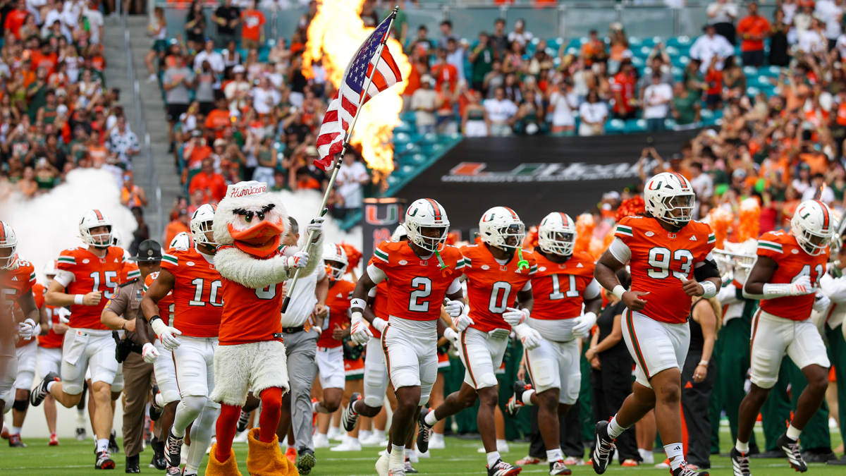 Miami earns 'home game' in title pursuit as first team in modern era to host national championship