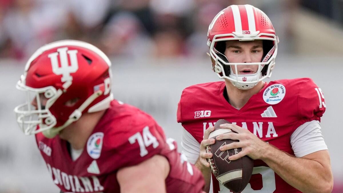 2026 College Football Playoff odds, Peach Bowl prediction: Indiana vs. Oregon picks by expert on 6-1 run