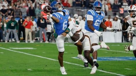 COLLEGE FOOTBALL: JAN 08 College Football Playoff Semifinal at the Vrbo Fiesta Bowl Miami vs Ole Miss