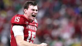 Indiana QB Fernando Mendoza looks to join elite group as both Heisman winner, CFP national champion