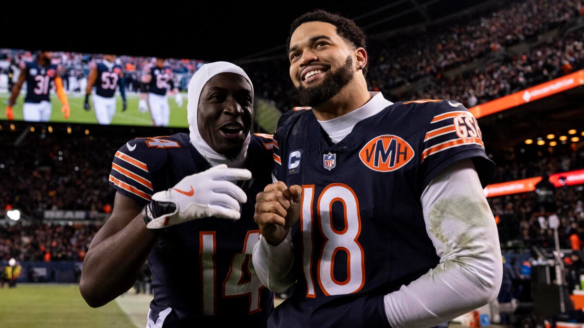 Dramatic NFL wild card round makes history; CFP National Championship first look; Cubs sign Alex Bregman