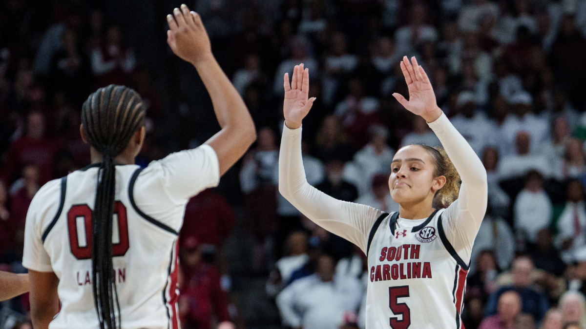 NCAA women's basketball: How South Carolina gutted out a win over Texas in tight, turnover-filled SEC battle