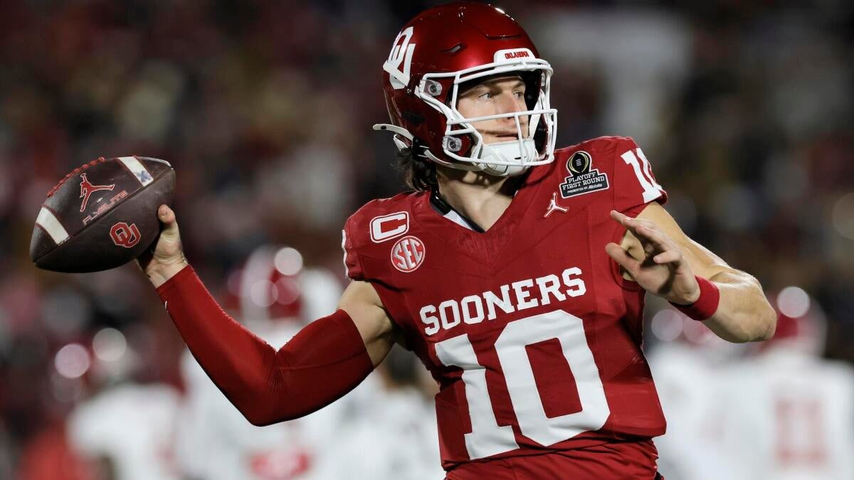 Oklahoma QB John Mateer Returns for 2026 Season after Stellar Year