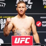 justin-gaethje-324-weighin.jpg
