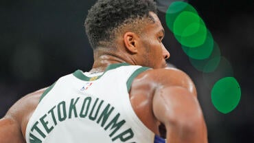 getty-giannis-antetokounmpo-bucks-1.jpg