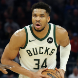 giannis-getty-38.png