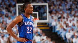 Los cazatalentos de la NBA aman a Darryn Peterson, pero incluso ellos están empezando a preguntarse qué sucede detrás de escena.