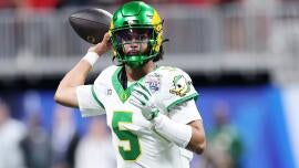 College football teams with most QB depth in 2026: Oregon, LSU among programs with strong starter-backup duos