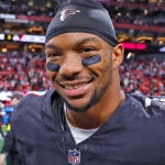 getty-bijan-robinson-falcons.jpg