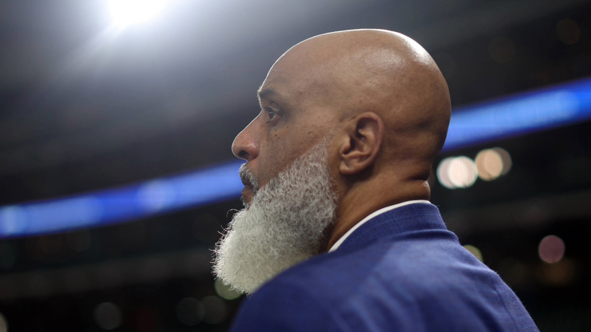 Six major issues for Tony Clark's MLBPA replacement: Salary cap, international draft, more negotiating tasks