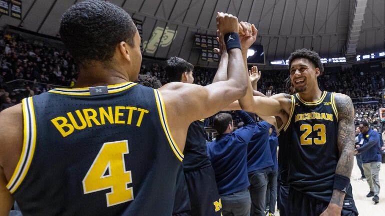 After finally reaching No. 1, Michigan looks ready to pull away from pack heading into showdown vs. Duke