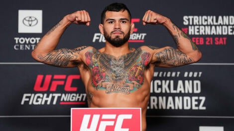 anthony-hernandez-houston-weighin.jpg