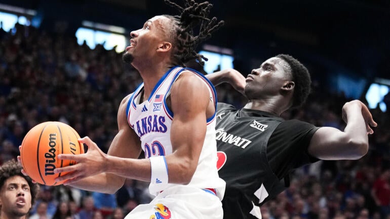 NCAA Basketball: Cincinnati at Kansas
